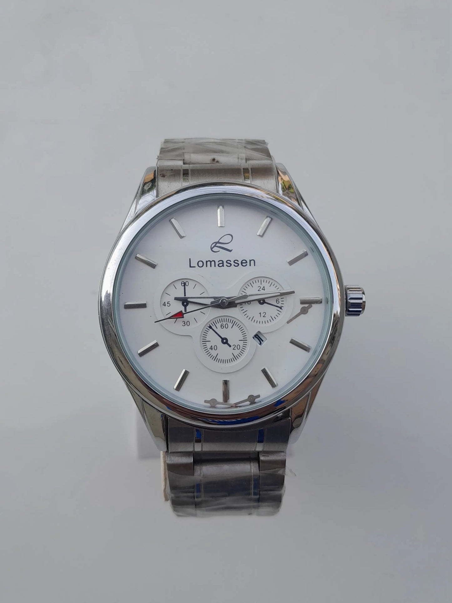LOMASSEN WHITE-SILVER FINISH